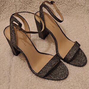 Pella Moda - Women's Shoes - Size 7M (New)